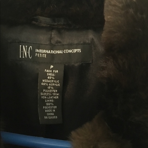 Luxurious small faux fur brown jacket - Picture 5 of 8